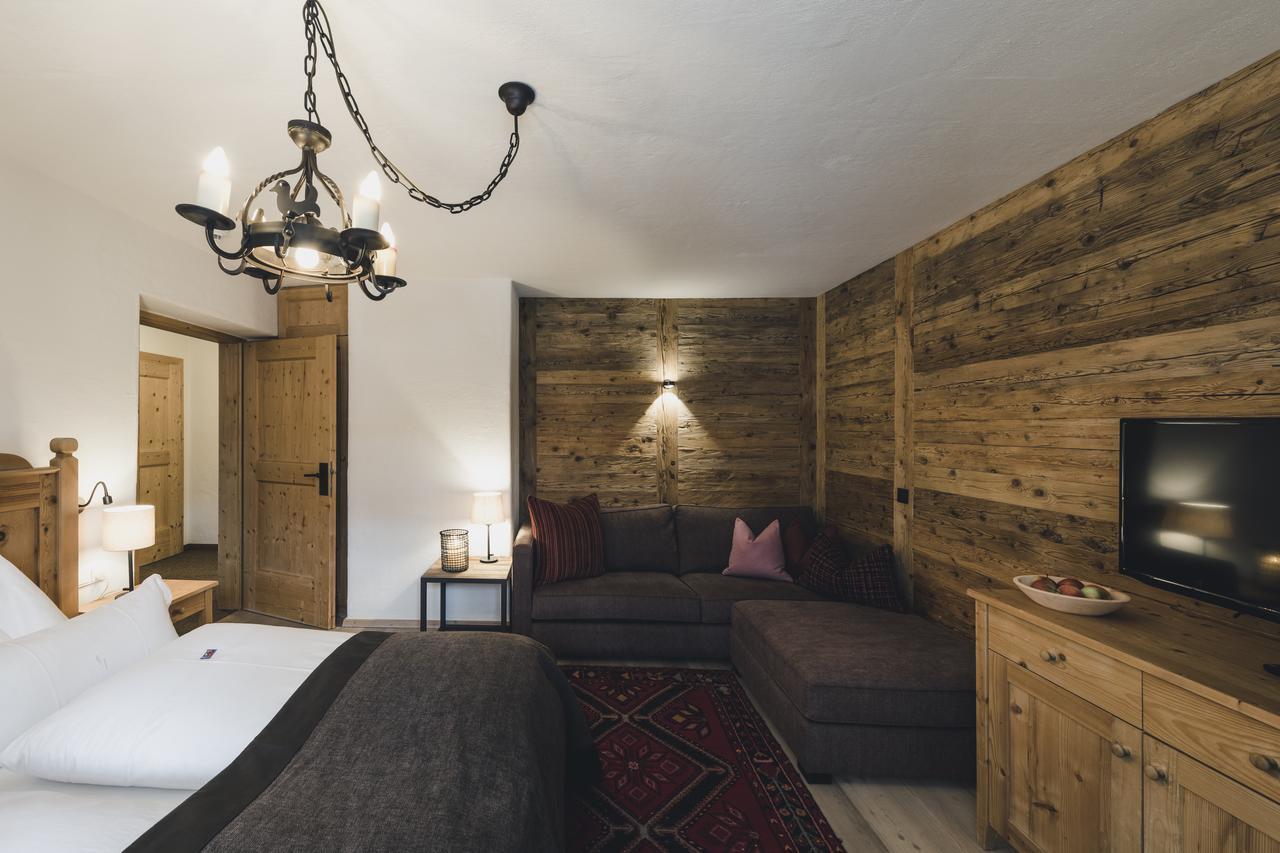 Hotel Himmlhof à Sankt Anton am Arlberg Extérieur photo