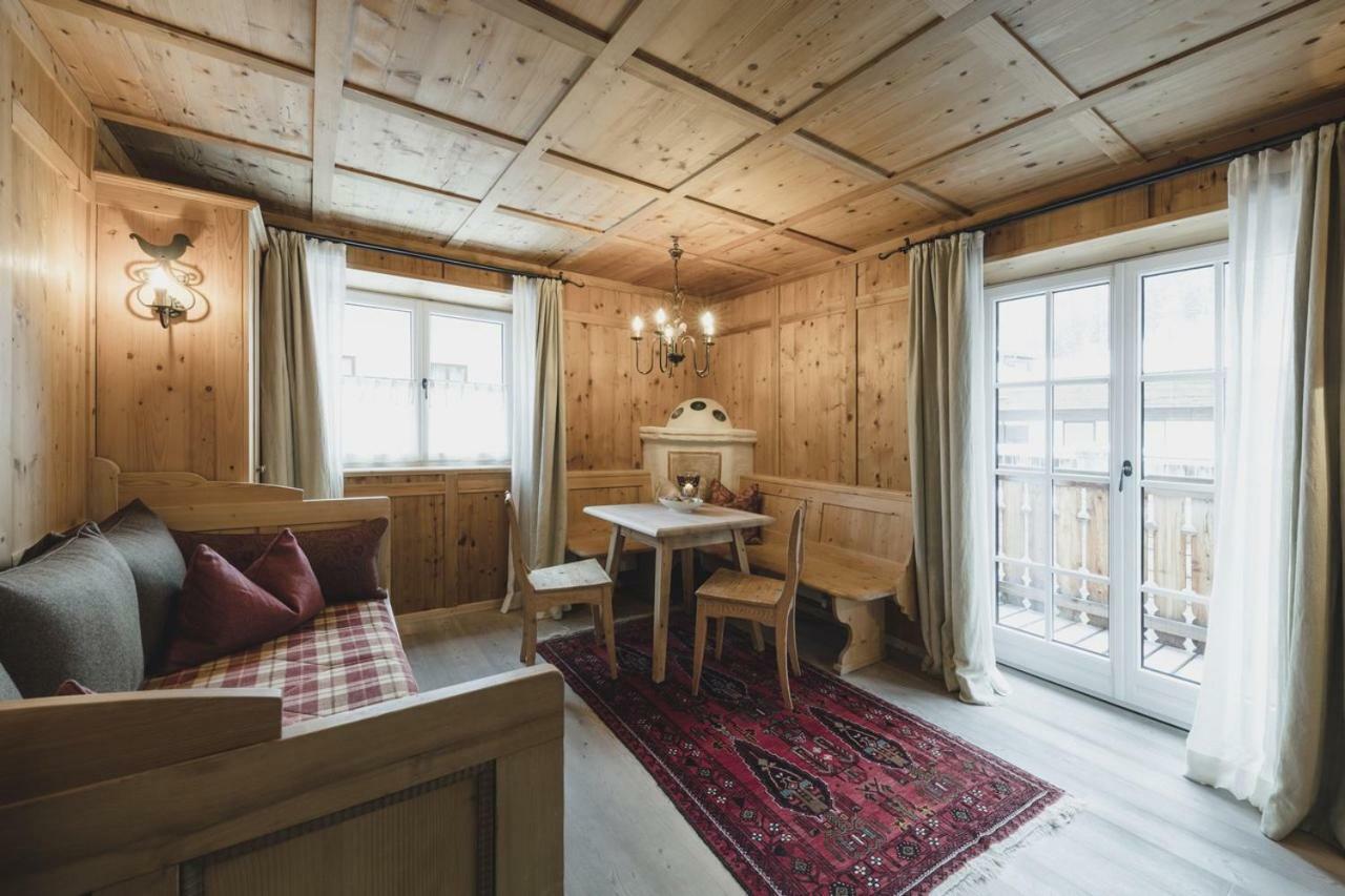 Hotel Himmlhof à Sankt Anton am Arlberg Extérieur photo